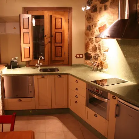 埃尔纳兰霍度假屋 Casas del Monte